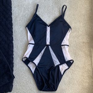 L.A. Hearts swim